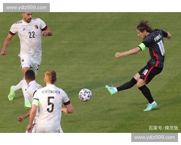 脚内侧精准射门技巧全面解析及实战应用方法指南